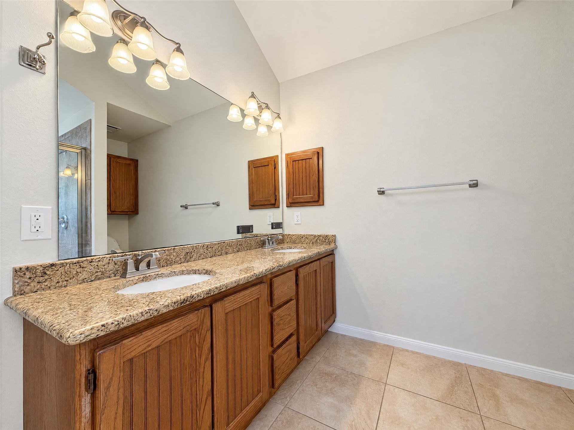 51 N Wilde Yaupon, Spring, TX 77381