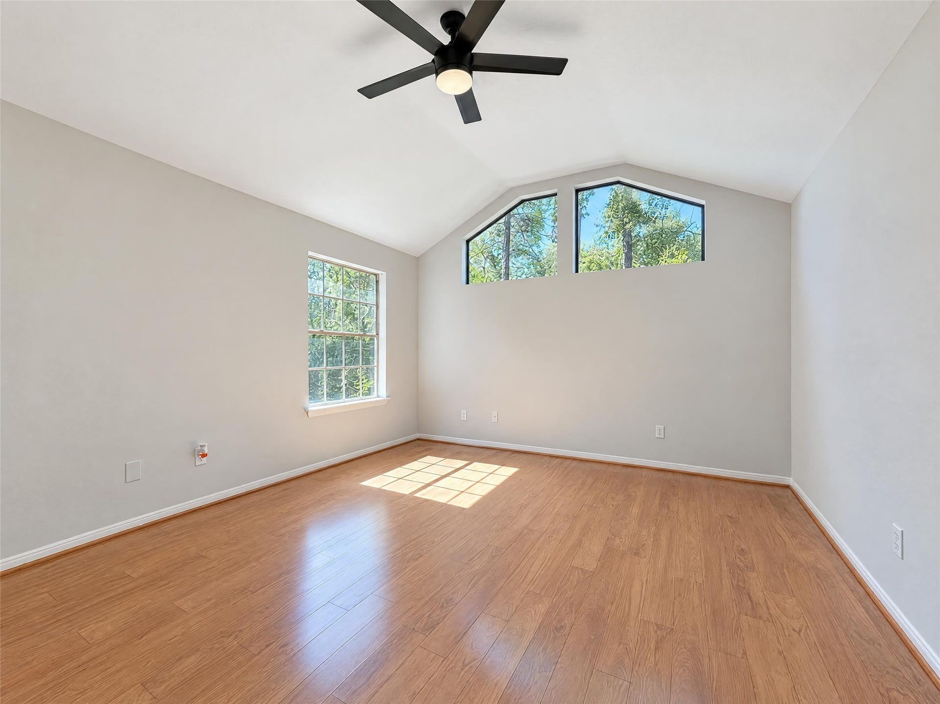 51 N Wilde Yaupon, Spring, TX 77381