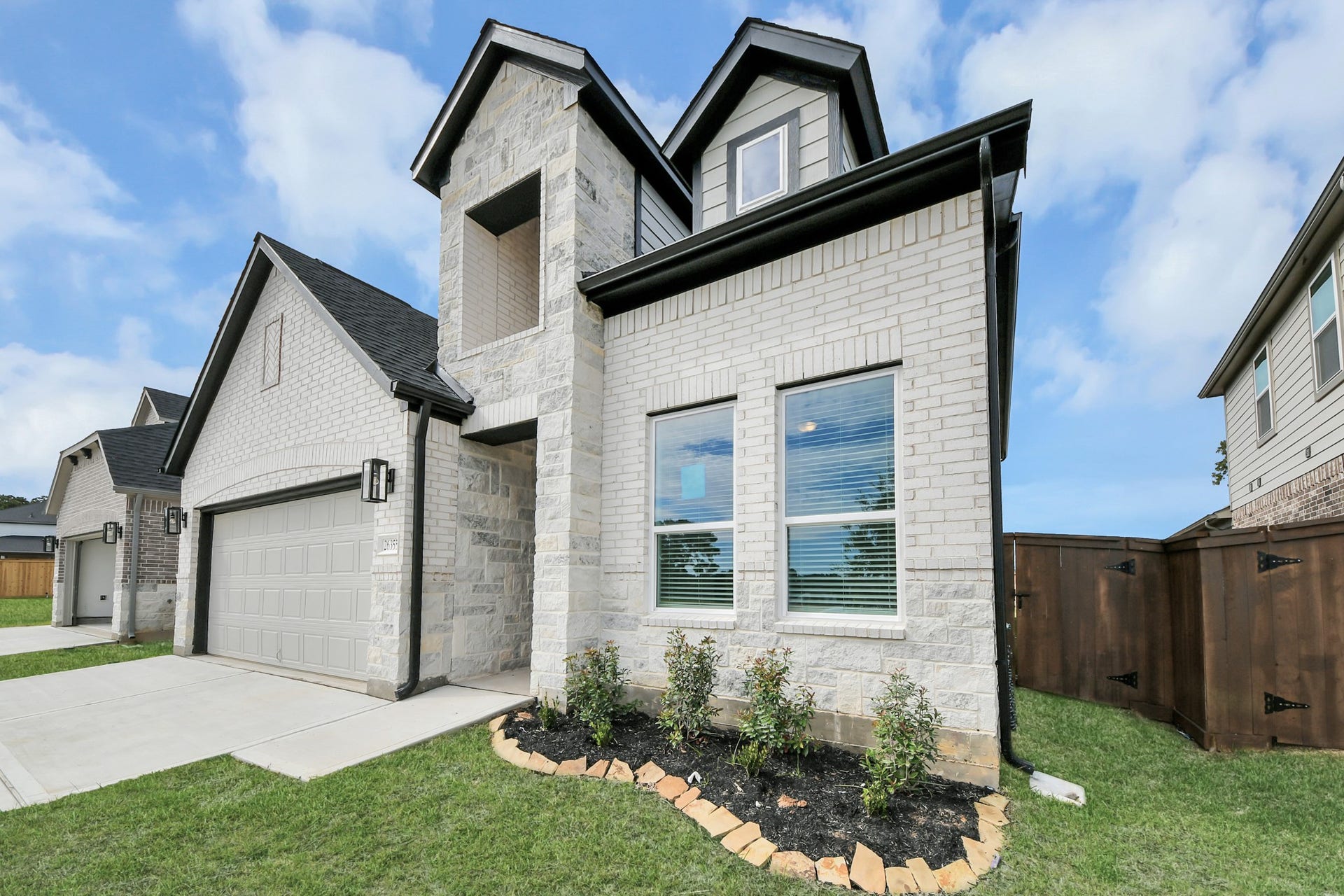 26355 Viva Drive, Magnolia, TX 77355