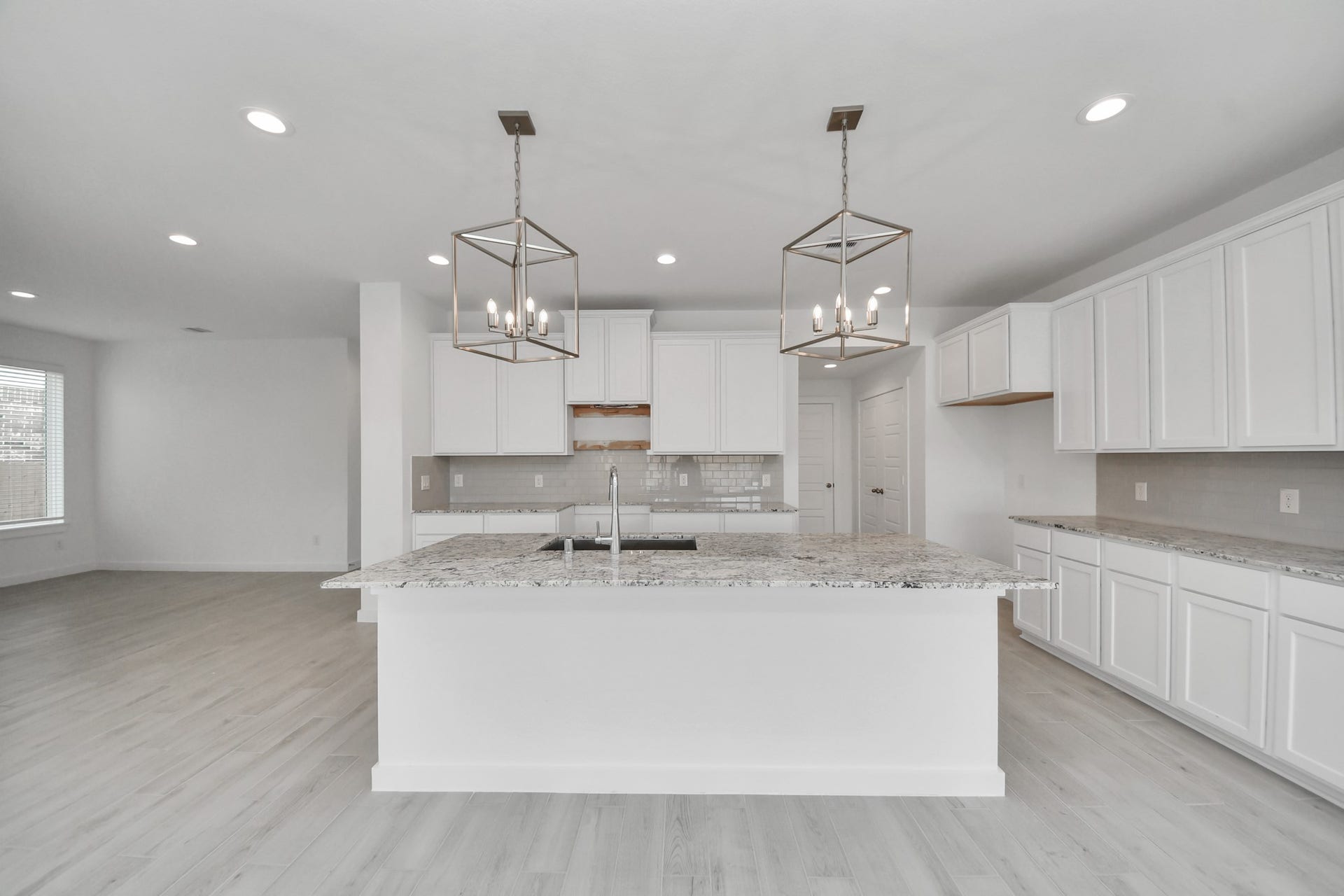 26355 Viva Drive, Magnolia, TX 77355