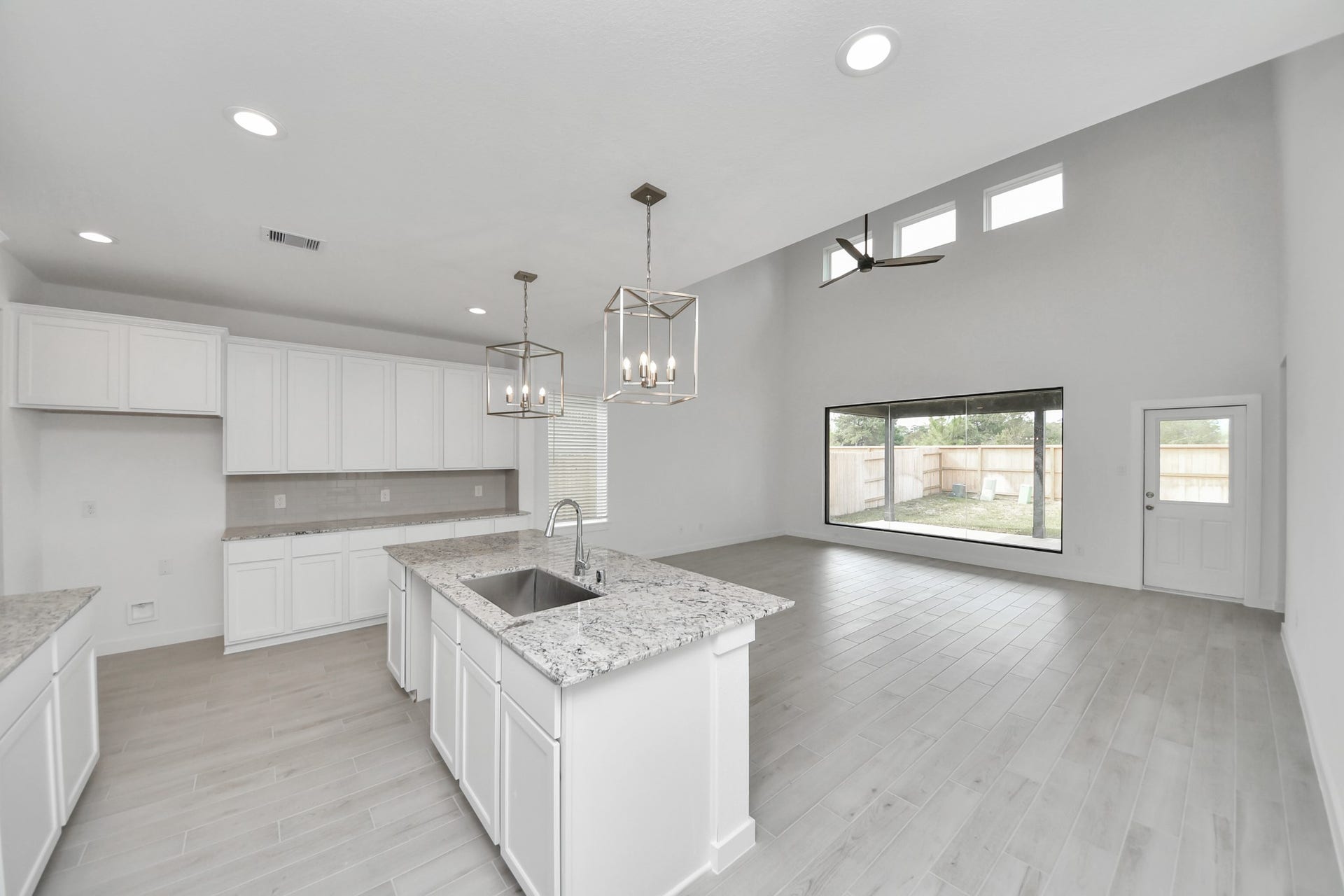 26355 Viva Drive, Magnolia, TX 77355
