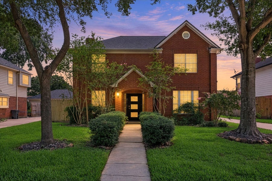 Property photo for 211 Aberdeen Street, Stafford, TX