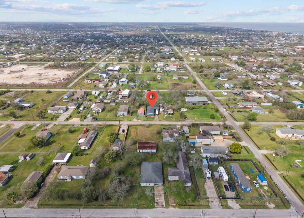 620 6th Street, Dickinson, TX 77539 620 6th Street, Dickinson, TX 77539
