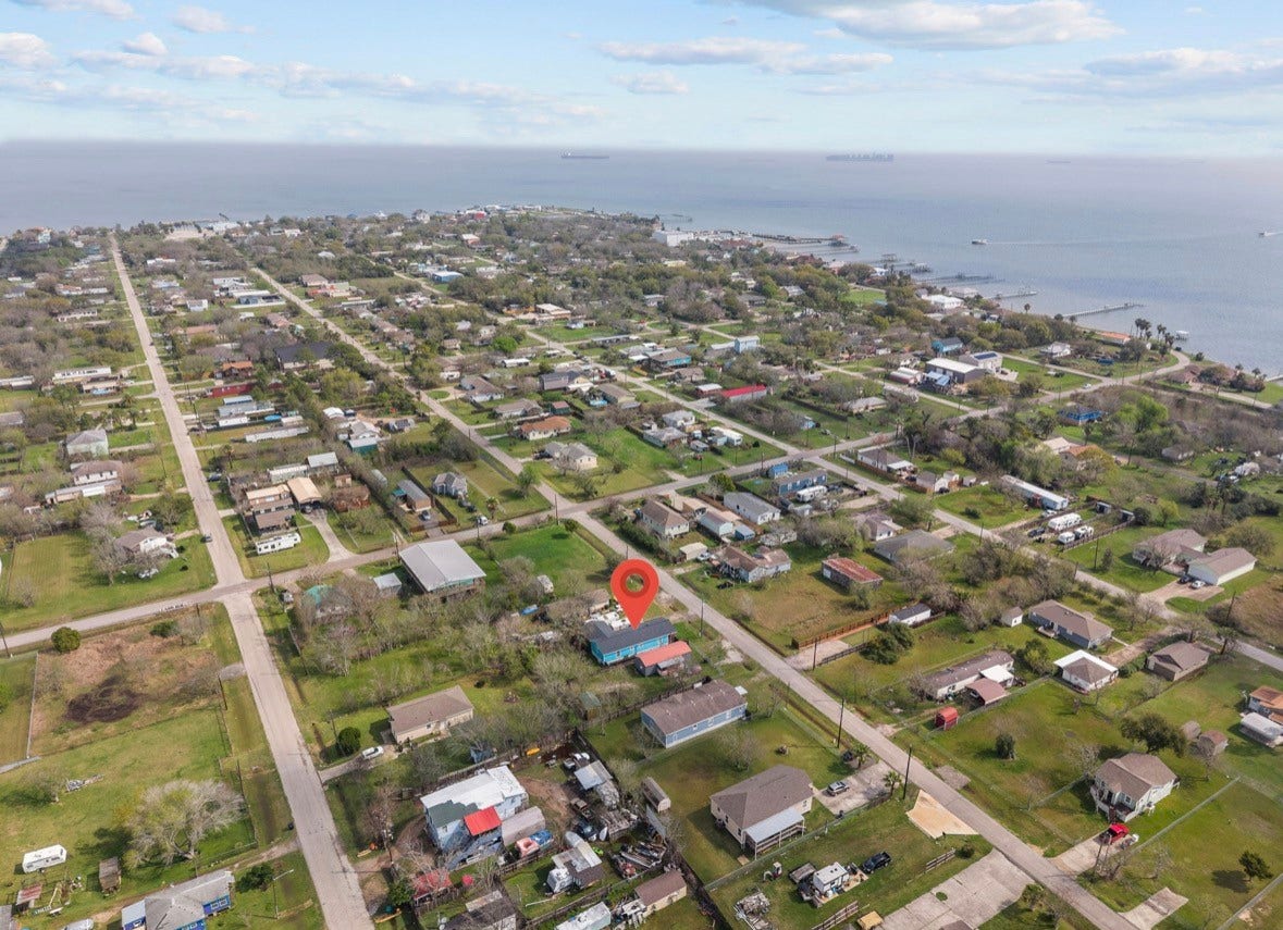 620 6th Street, Dickinson, TX 77539 620 6th Street, Dickinson, TX 77539