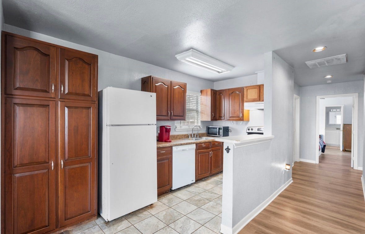 620 6th Street, Dickinson, TX 77539 620 6th Street, Dickinson, TX 77539