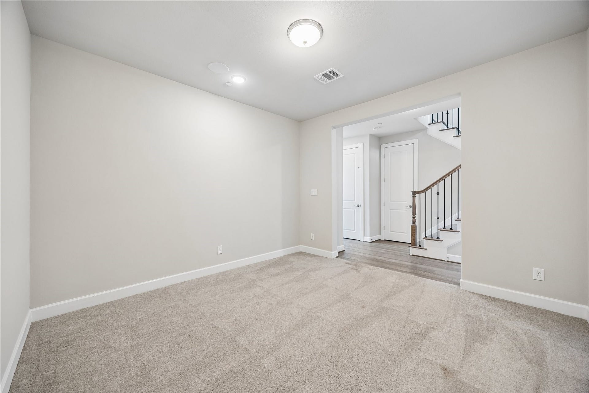 3606 Somerset York Lane, Houston, TX 77055 The dedicated home office provides a quiet, productive environment ideal for today's flexible work lifestyle.