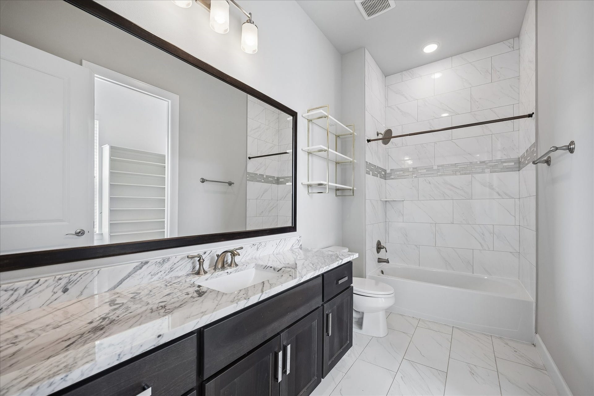 3606 Somerset York Lane, Houston, TX 77055 3606 Somerset York Lane, Houston, TX 77055