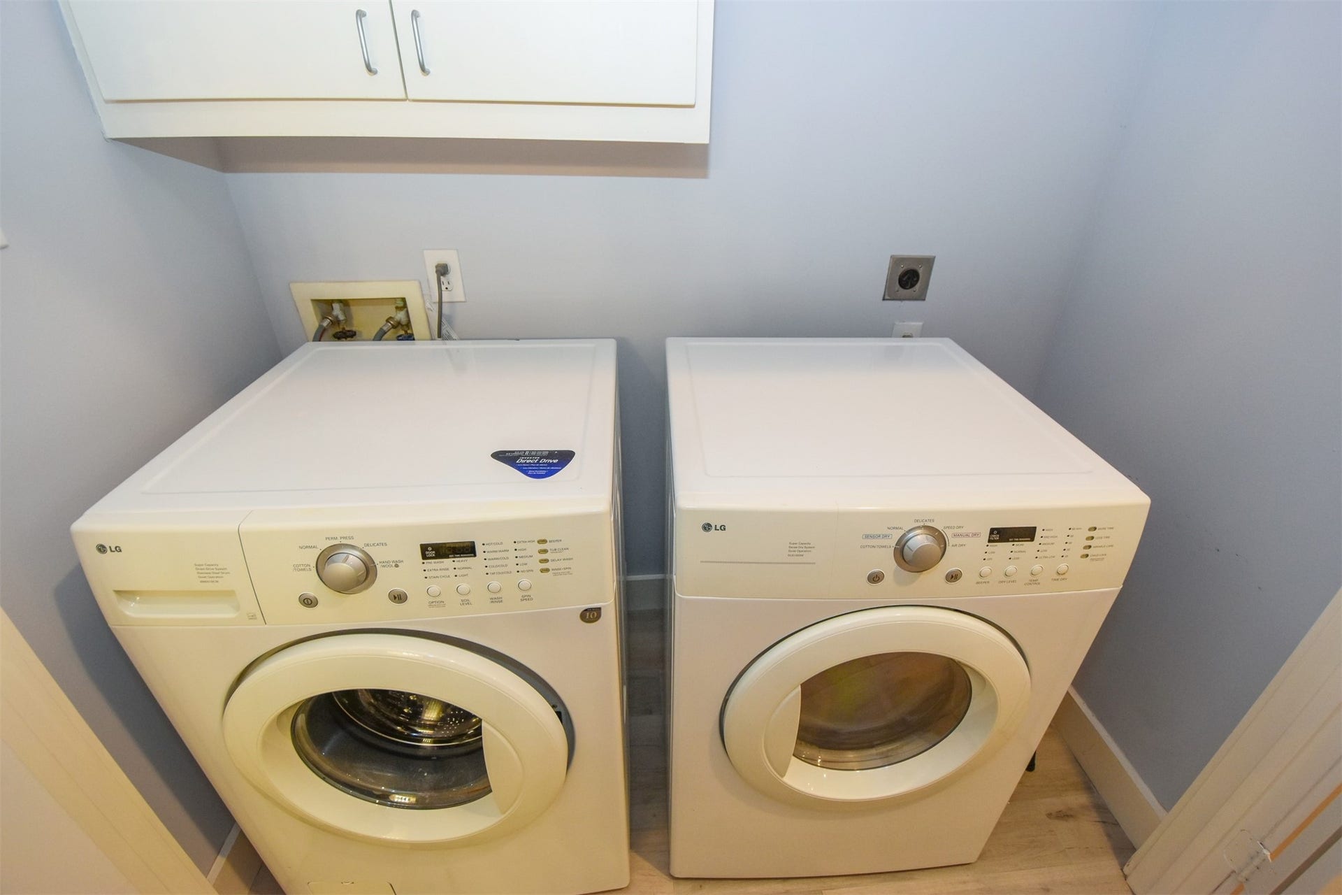 5710 Cornish Street, #1, Houston, TX 77007 Washer/Dryer also included!