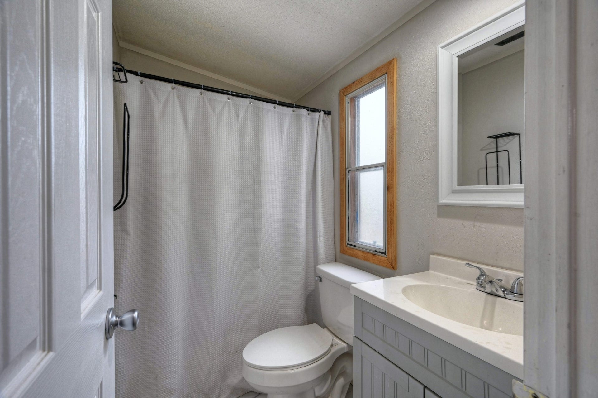 13204 Enchanted Vista, Willis, TX 77318 13204 Enchanted Vista, Willis, TX 77318