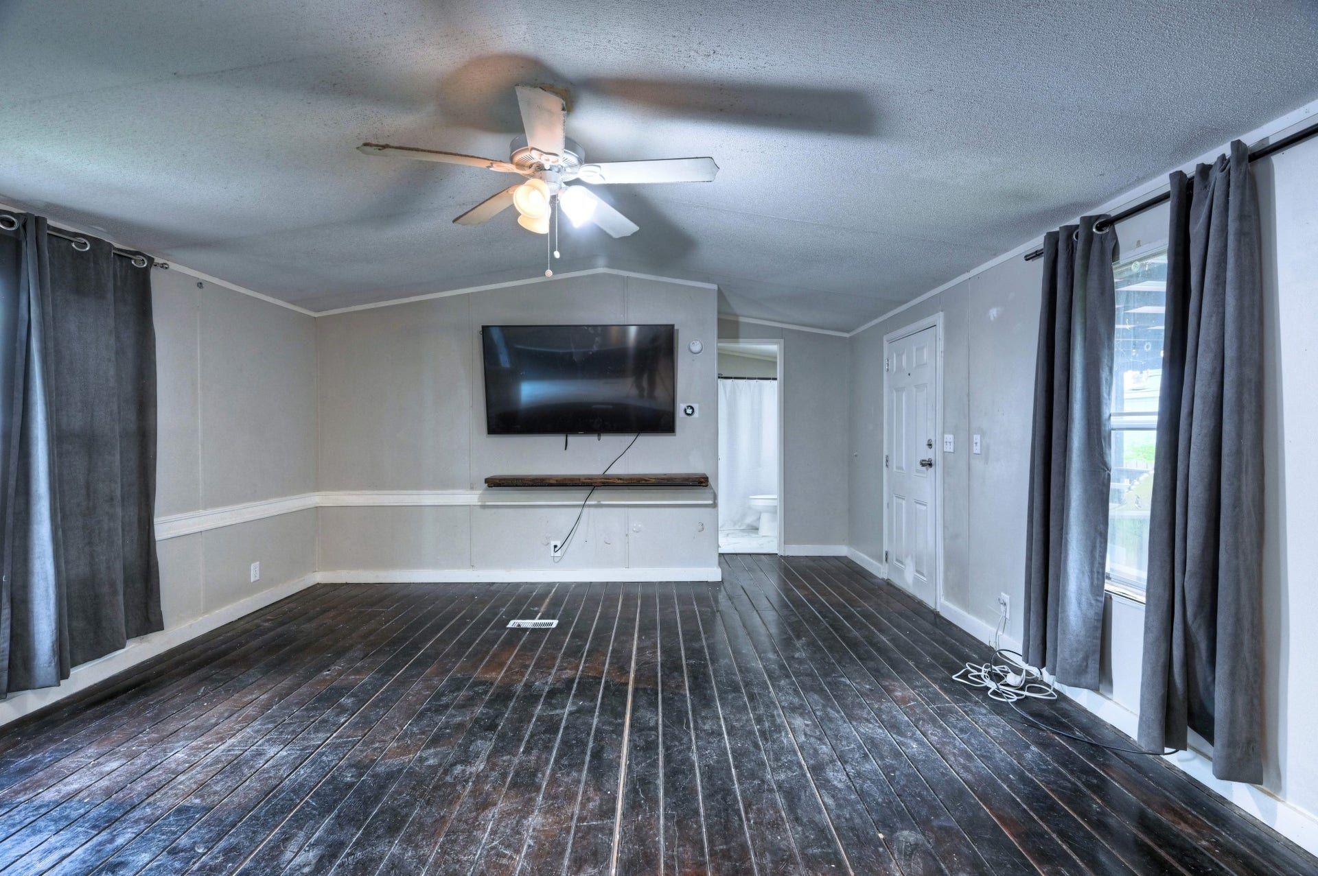 13204 Enchanted Vista, Willis, TX 77318 13204 Enchanted Vista, Willis, TX 77318