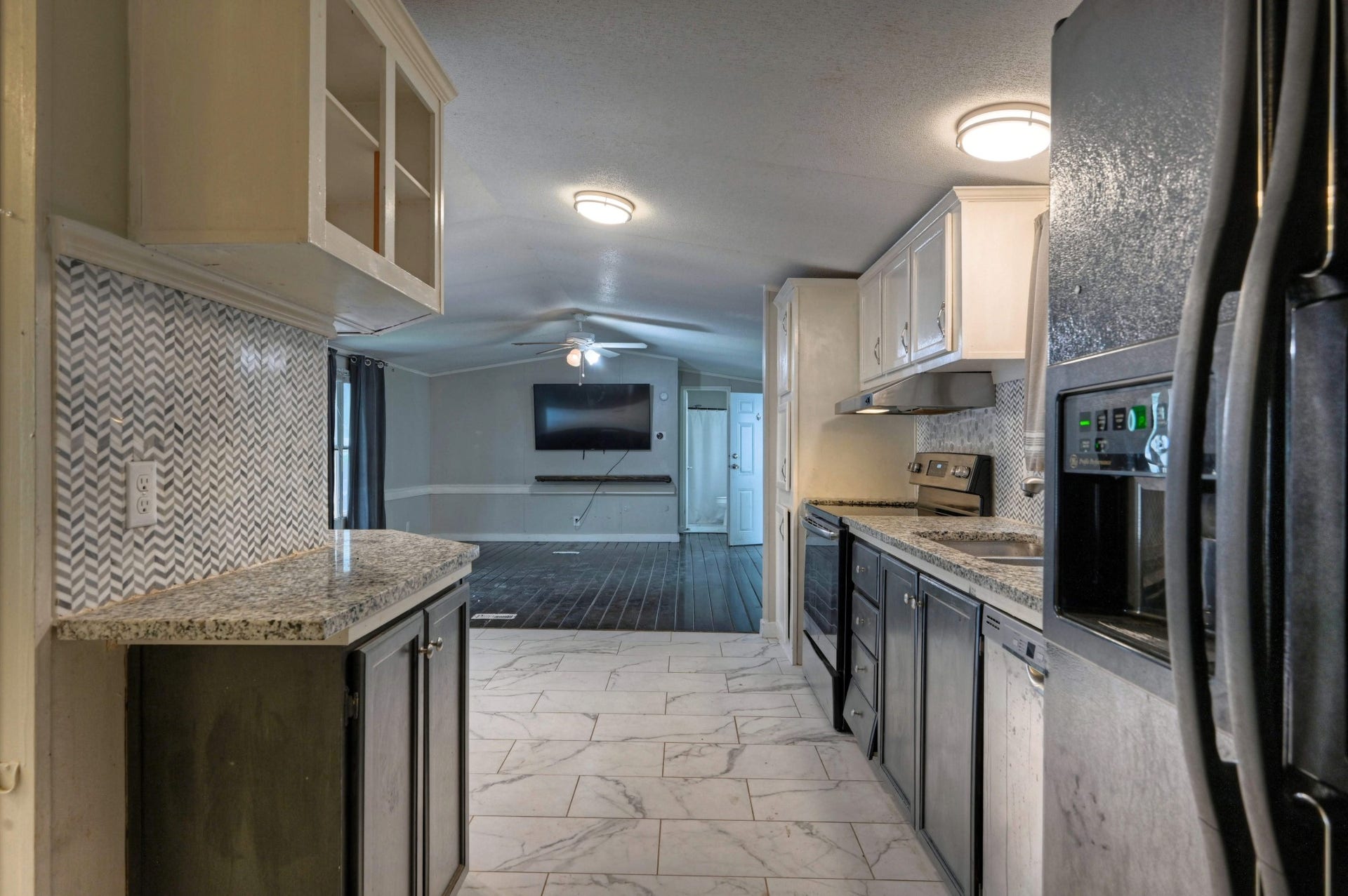 13204 Enchanted Vista, Willis, TX 77318 13204 Enchanted Vista, Willis, TX 77318