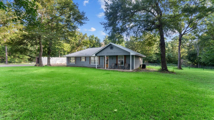 Property photo for 23346 Henson Road, Montgomery, TX