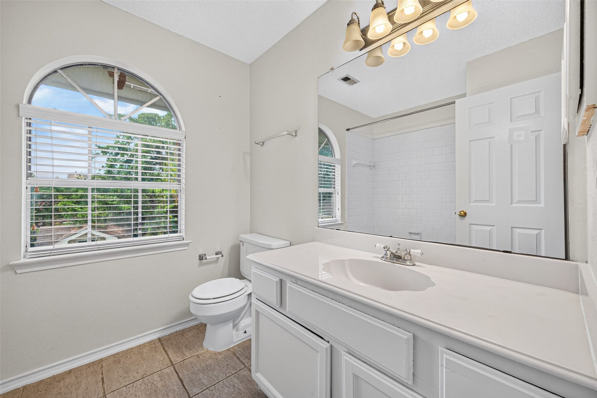 1207 Green Knoll Drive, Sugar Land, TX 77479 1207 Green Knoll Drive, Sugar Land, TX 77479