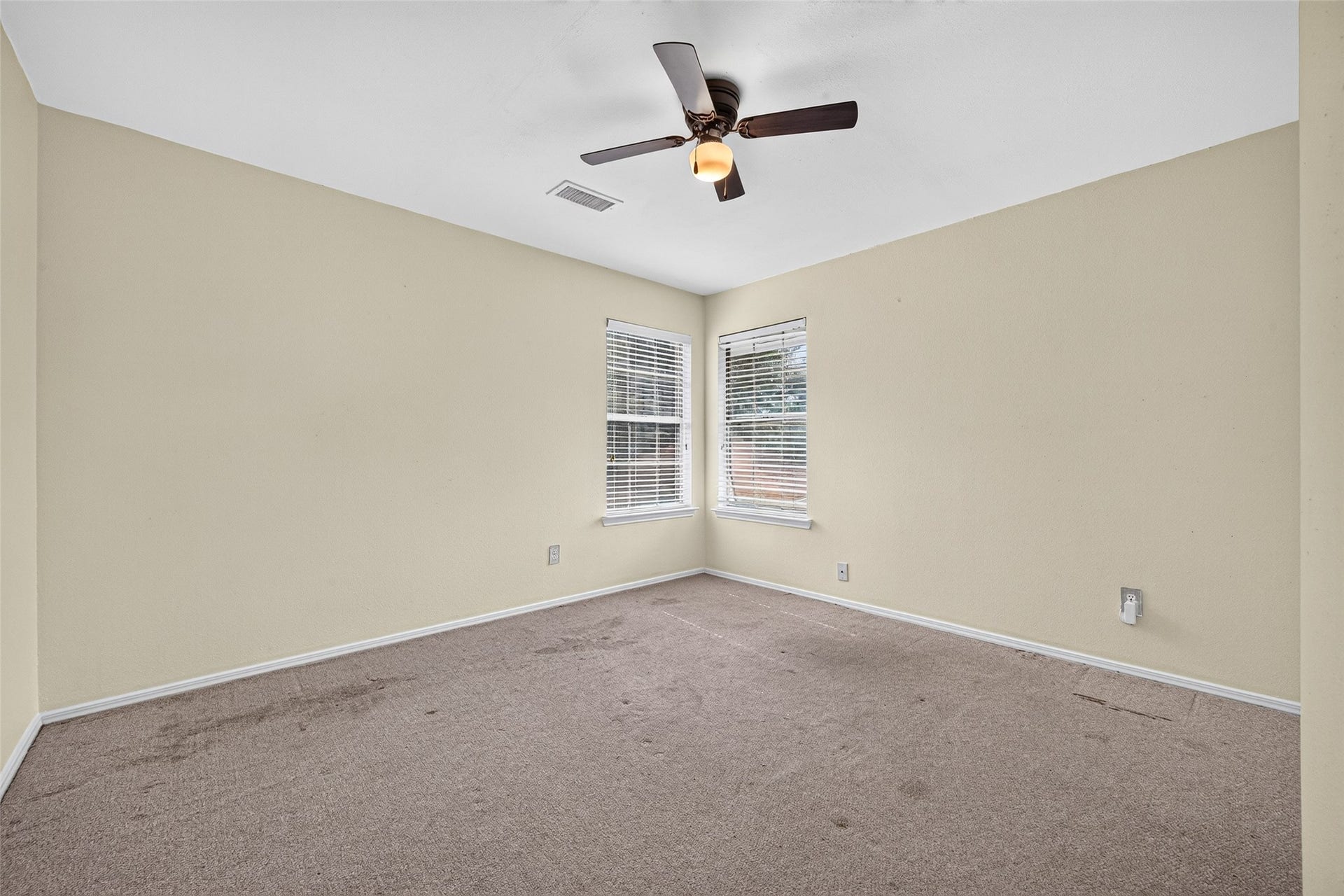 1207 Green Knoll Drive, Sugar Land, TX 77479 1207 Green Knoll Drive, Sugar Land, TX 77479
