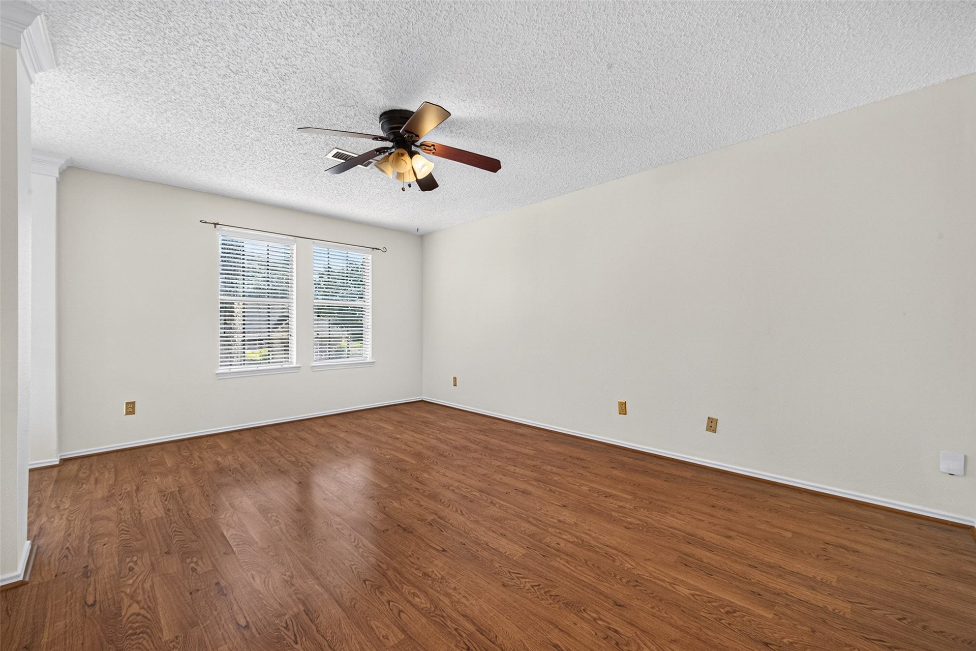 1207 Green Knoll Drive, Sugar Land, TX 77479 1207 Green Knoll Drive, Sugar Land, TX 77479