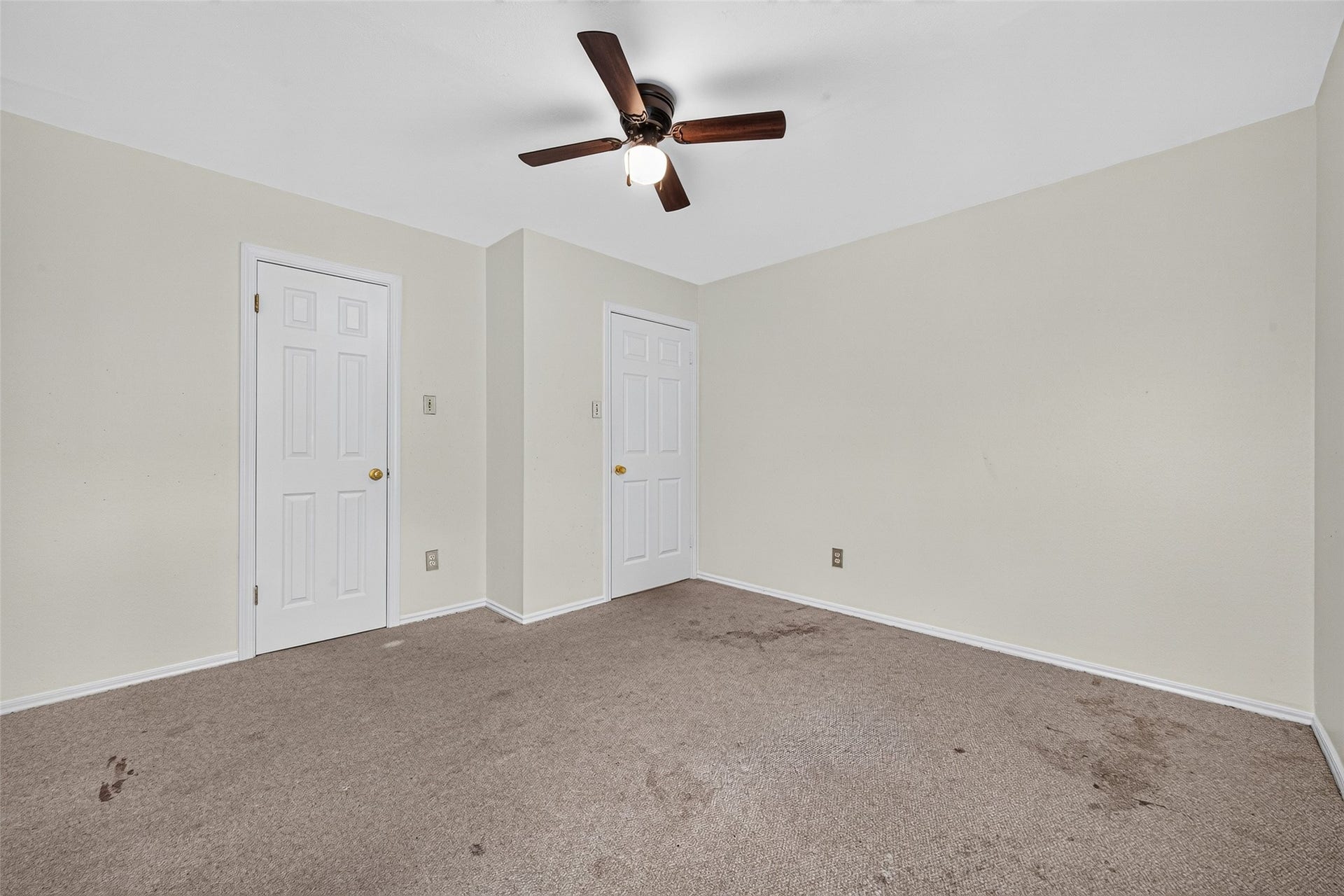 1207 Green Knoll Drive, Sugar Land, TX 77479 1207 Green Knoll Drive, Sugar Land, TX 77479