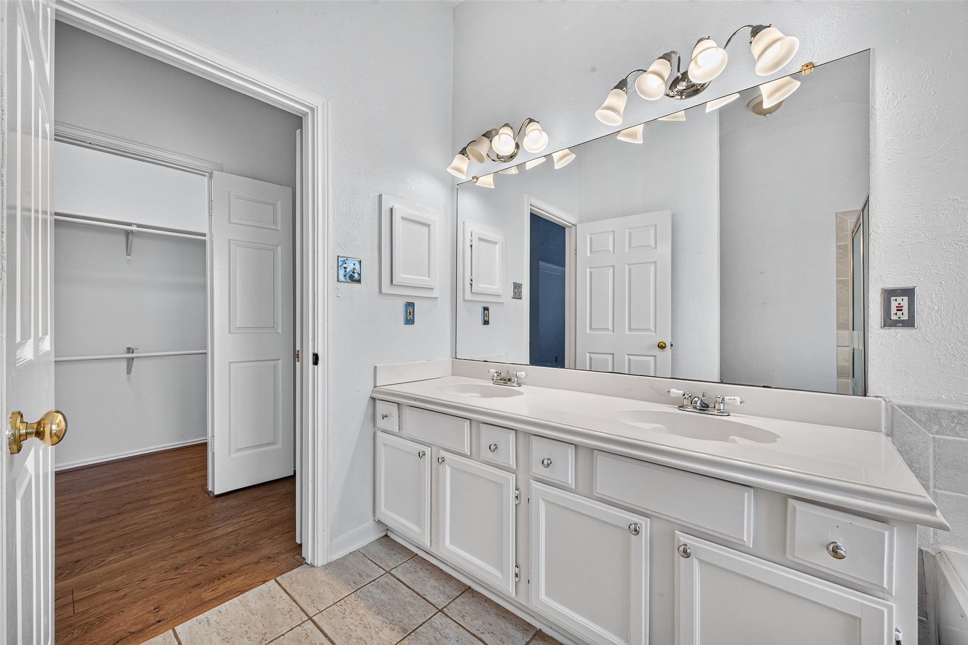 1207 Green Knoll Drive, Sugar Land, TX 77479 1207 Green Knoll Drive, Sugar Land, TX 77479