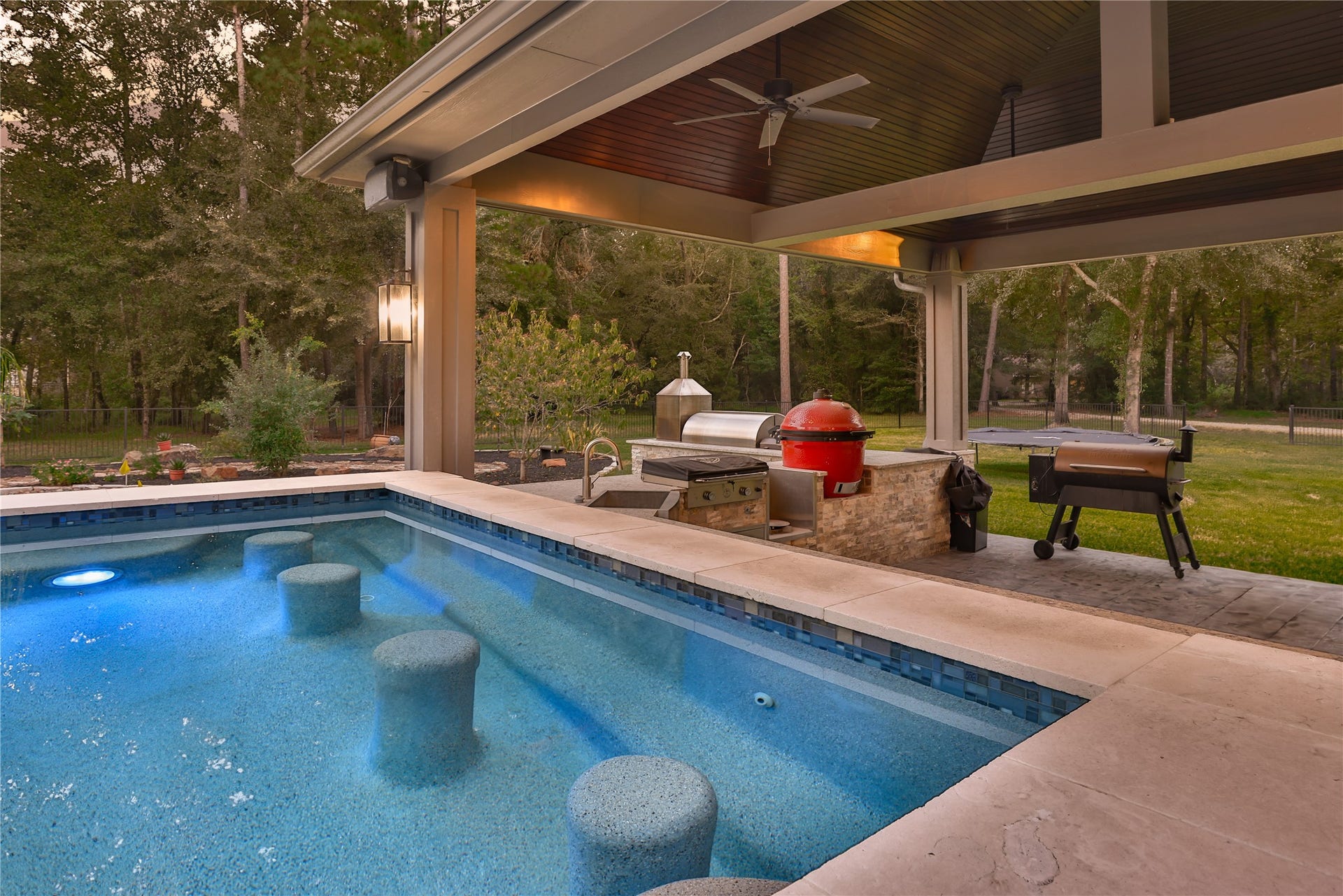 24015 Pack Saddle Trail, New Caney, TX 77357