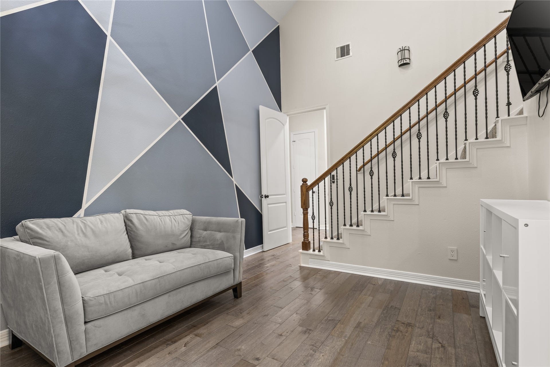 Loft in bedroom#2