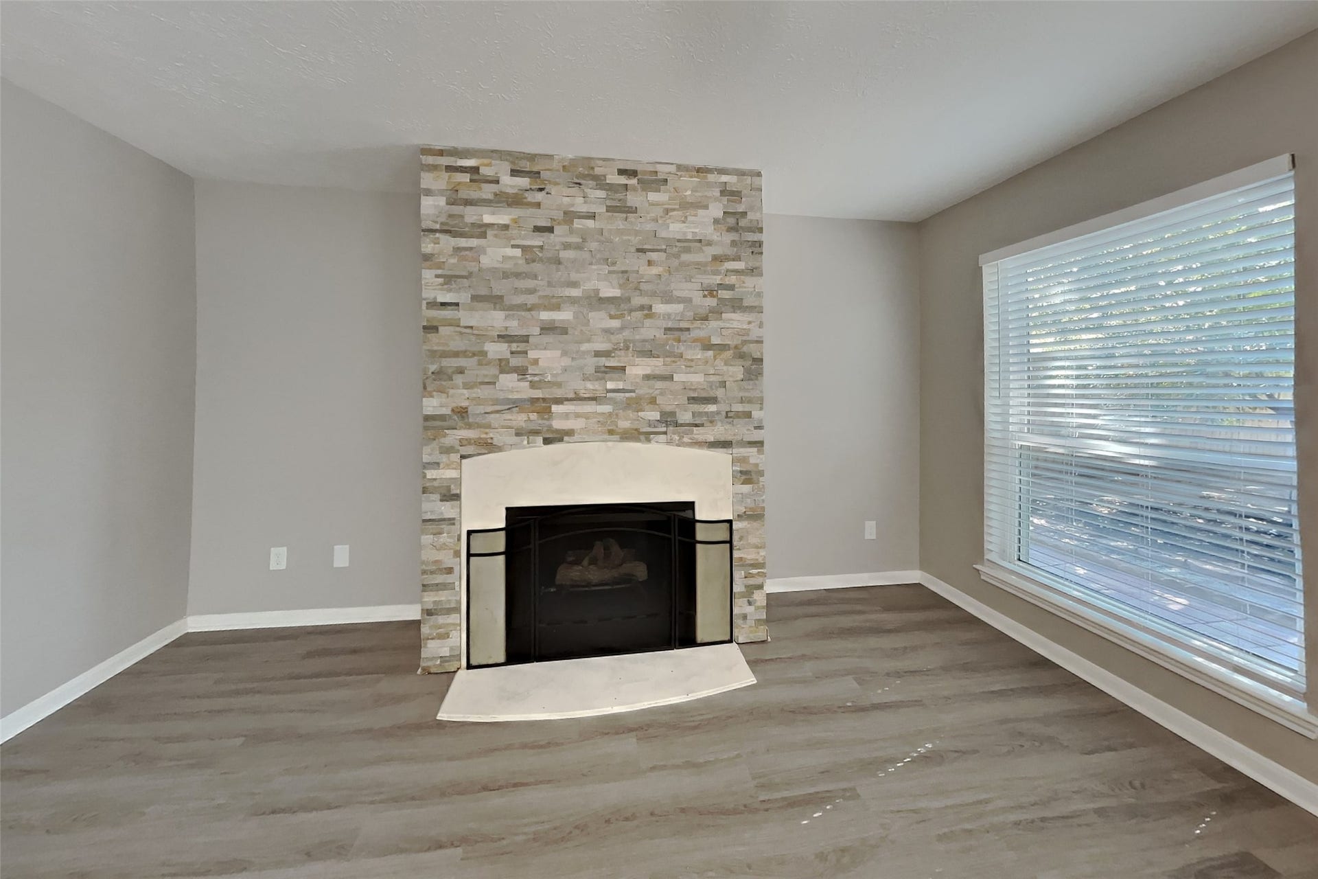 1306 Castlemist Drive, Spring, TX 77386 1306 Castlemist Drive, Spring, TX 77386