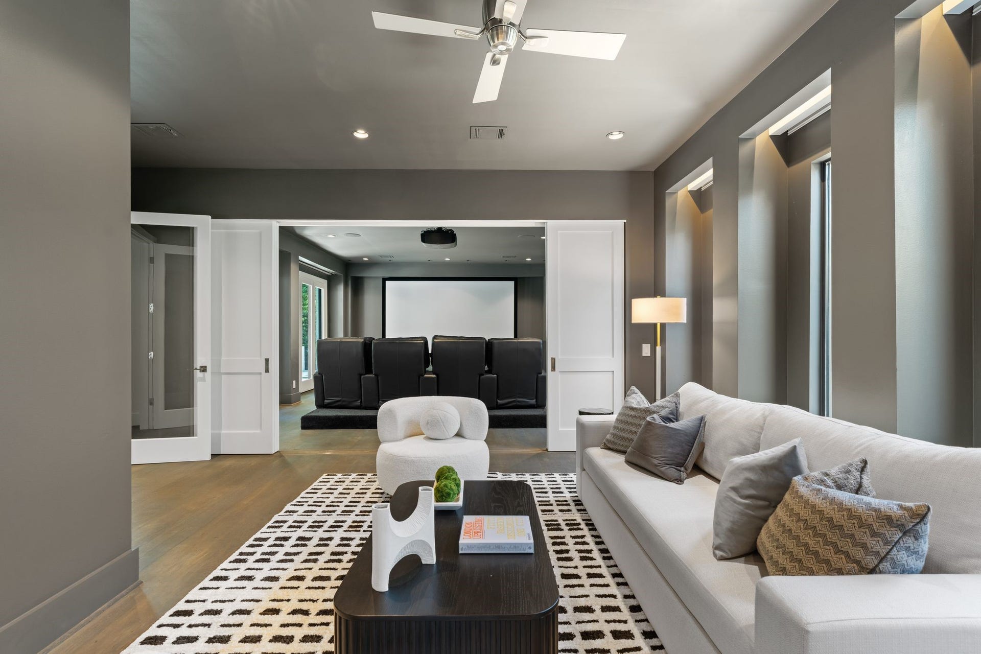 3703 Wroxton Road, West University Place, TX 77005 3703 Wroxton Road, West University Place, TX 77005
