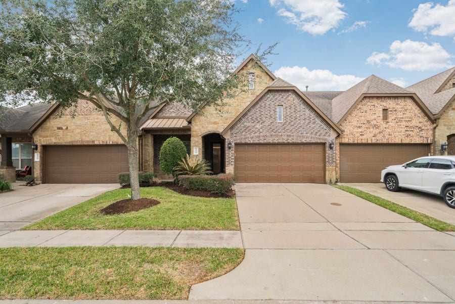 Property photo for 24211 Cordova Brook Lane, Katy, TX