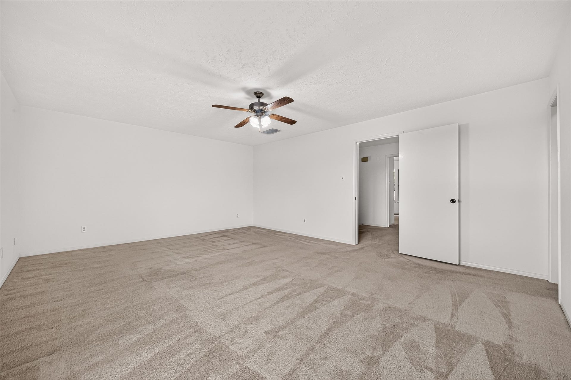48 T Huxley Lane, Missouri City, TX 77459 48 T Huxley Lane, Missouri City, TX 77459