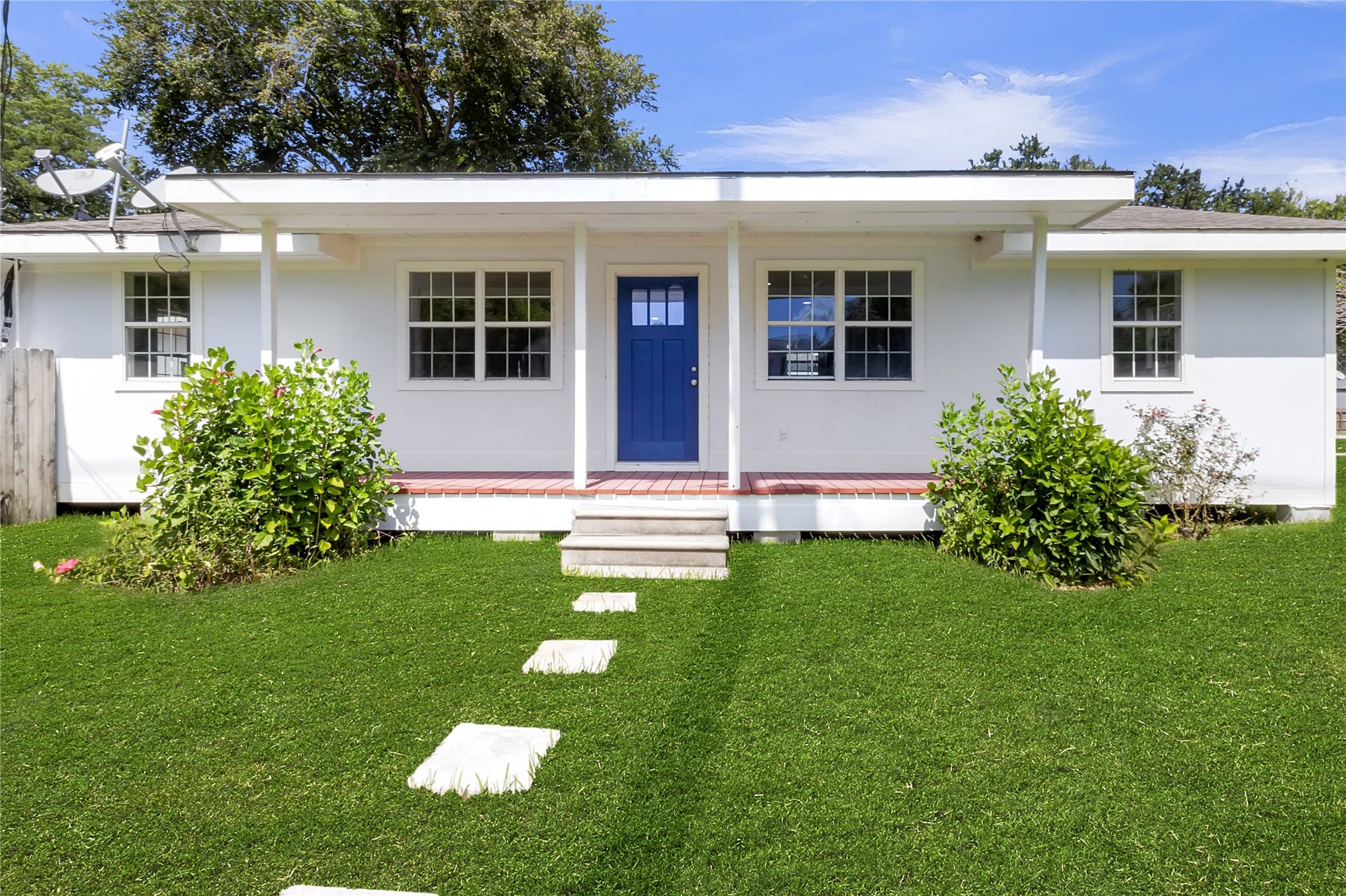 7220 Moore, Hitchcock, TX 77563 7220 Moore, Hitchcock, TX 77563