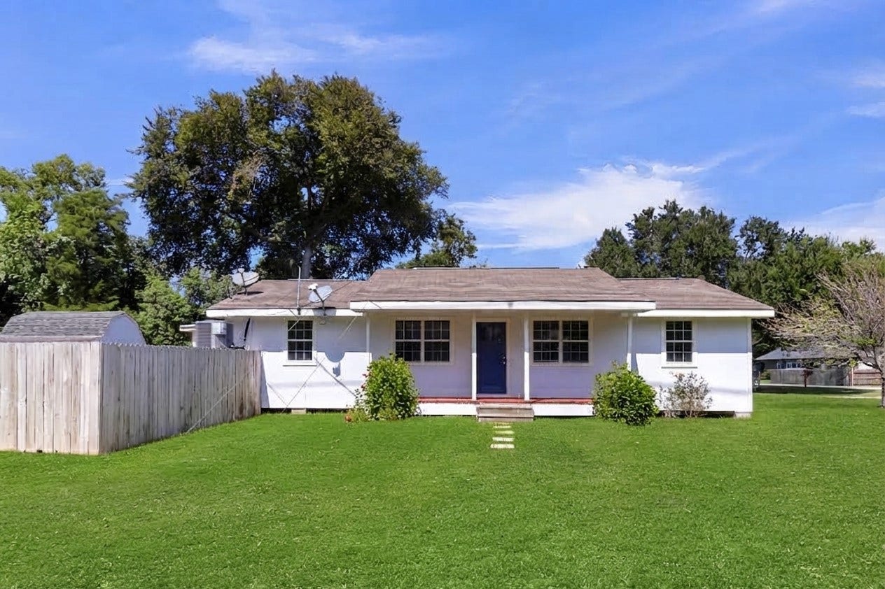 7220 Moore, Hitchcock, TX 77563 7220 Moore, Hitchcock, TX 77563