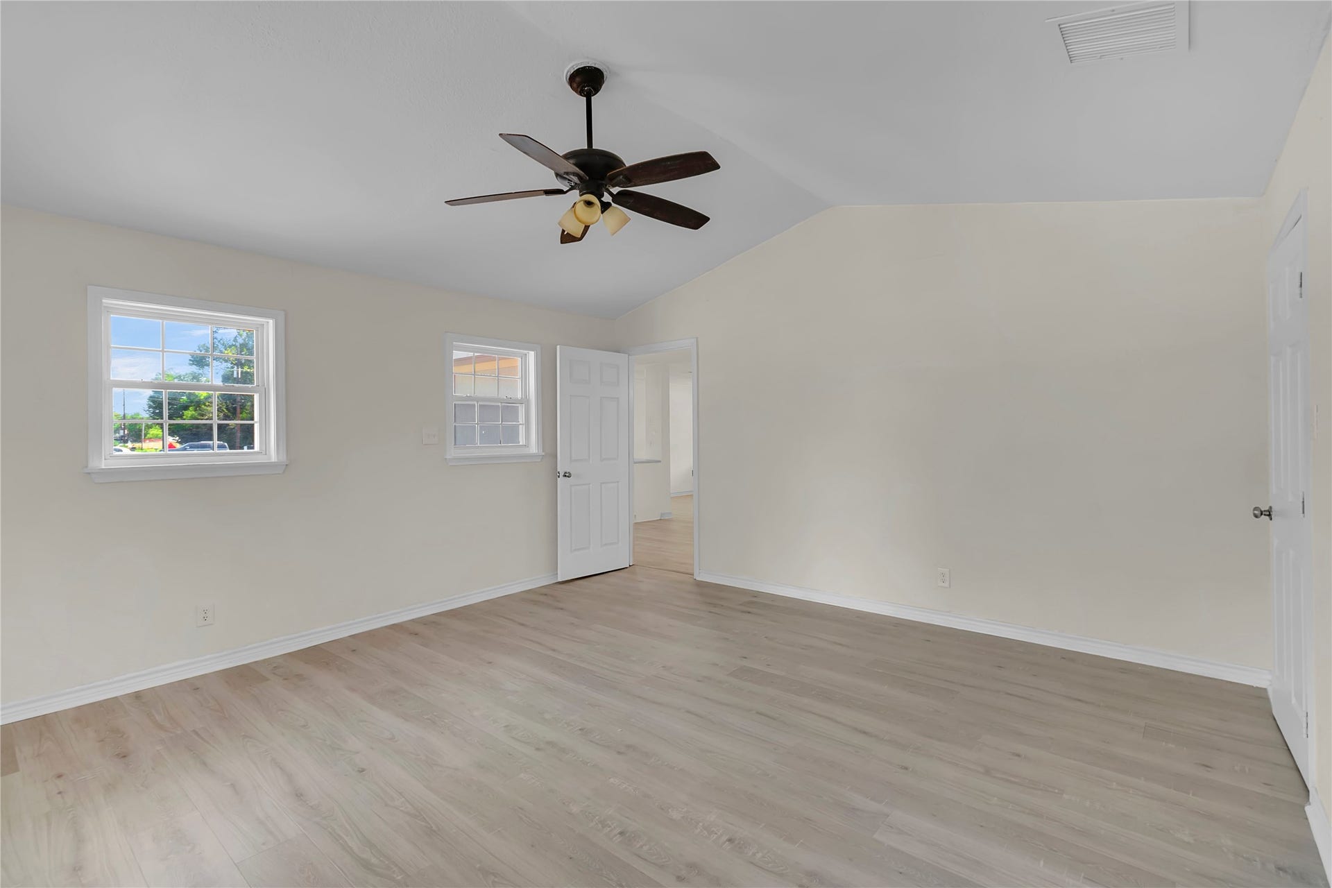 7220 Moore, Hitchcock, TX 77563 7220 Moore, Hitchcock, TX 77563