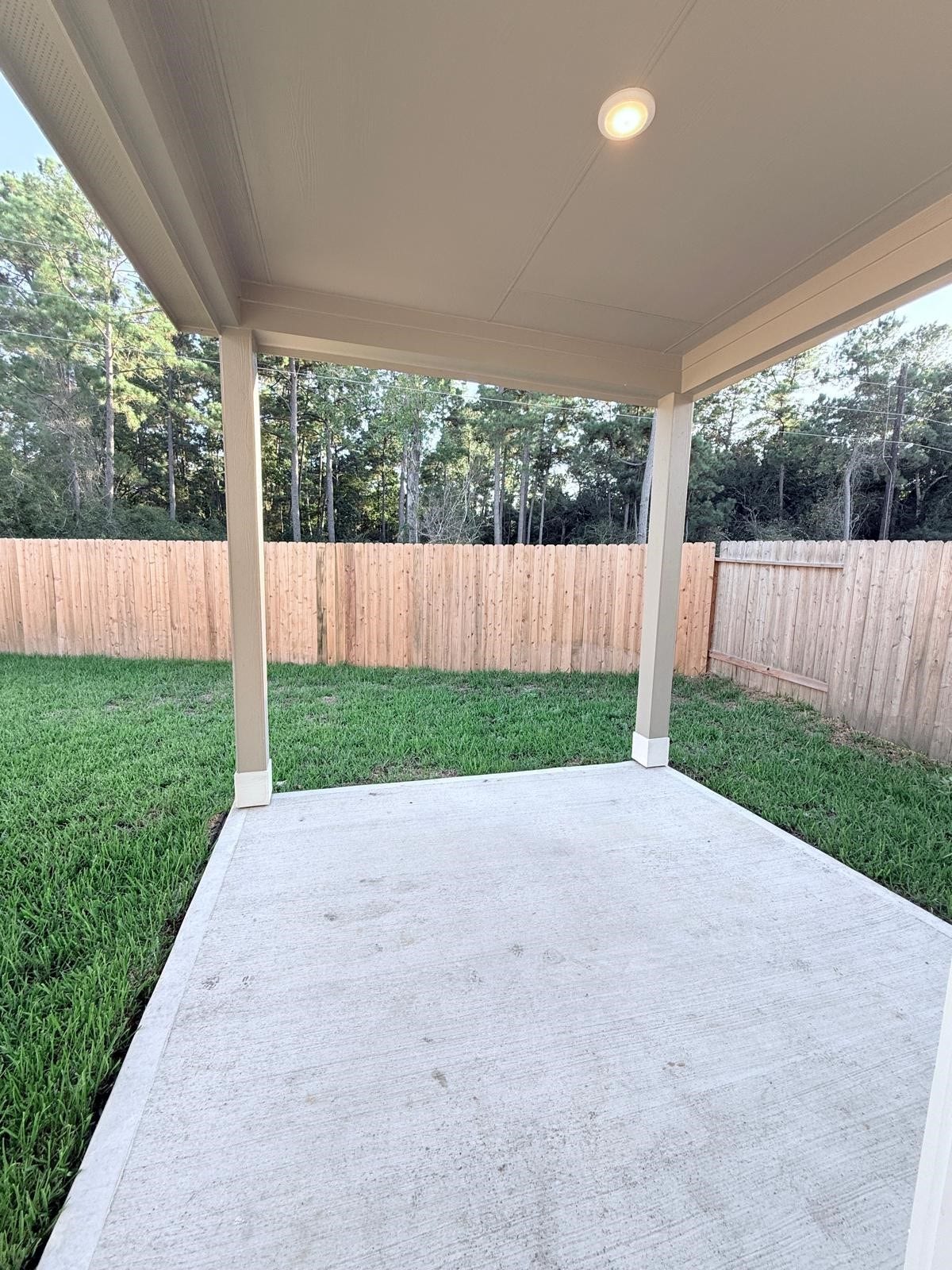 8011 Heroes Hall Drive, Magnolia, TX 77354