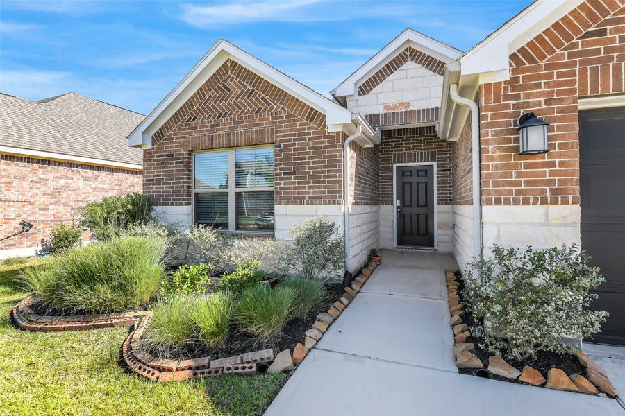 Property photo for 8522 Jetty Glen Drive, Cypress, TX