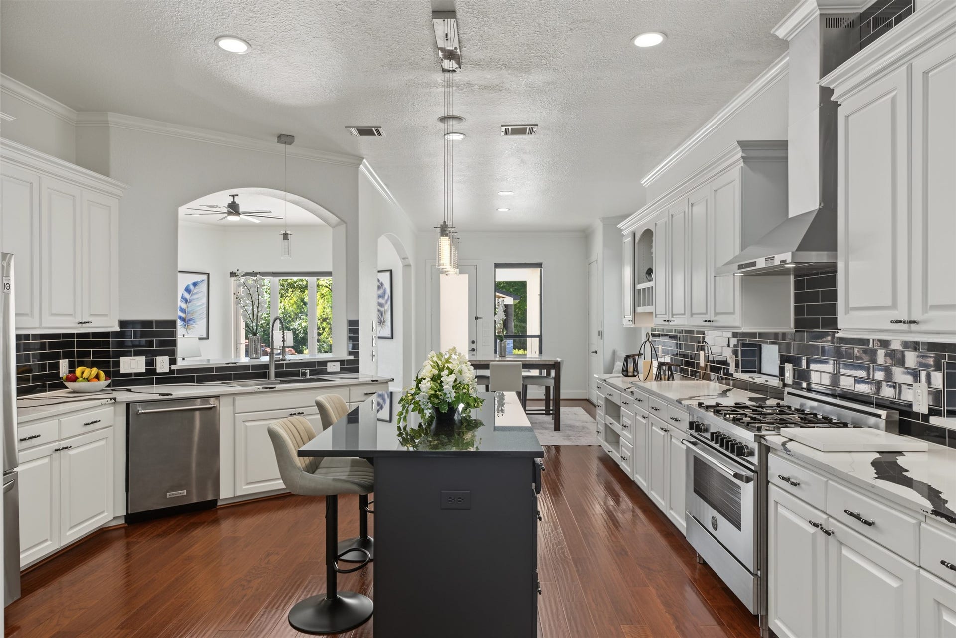 4430 Chateau Creek Way, Spring, TX 77386 4430 Chateau Creek Way, Spring, TX 77386