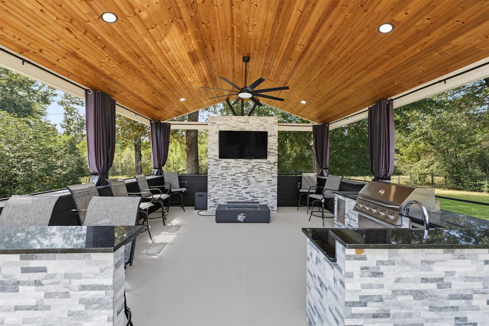 4430 Chateau Creek Way, Spring, TX 77386 4430 Chateau Creek Way, Spring, TX 77386