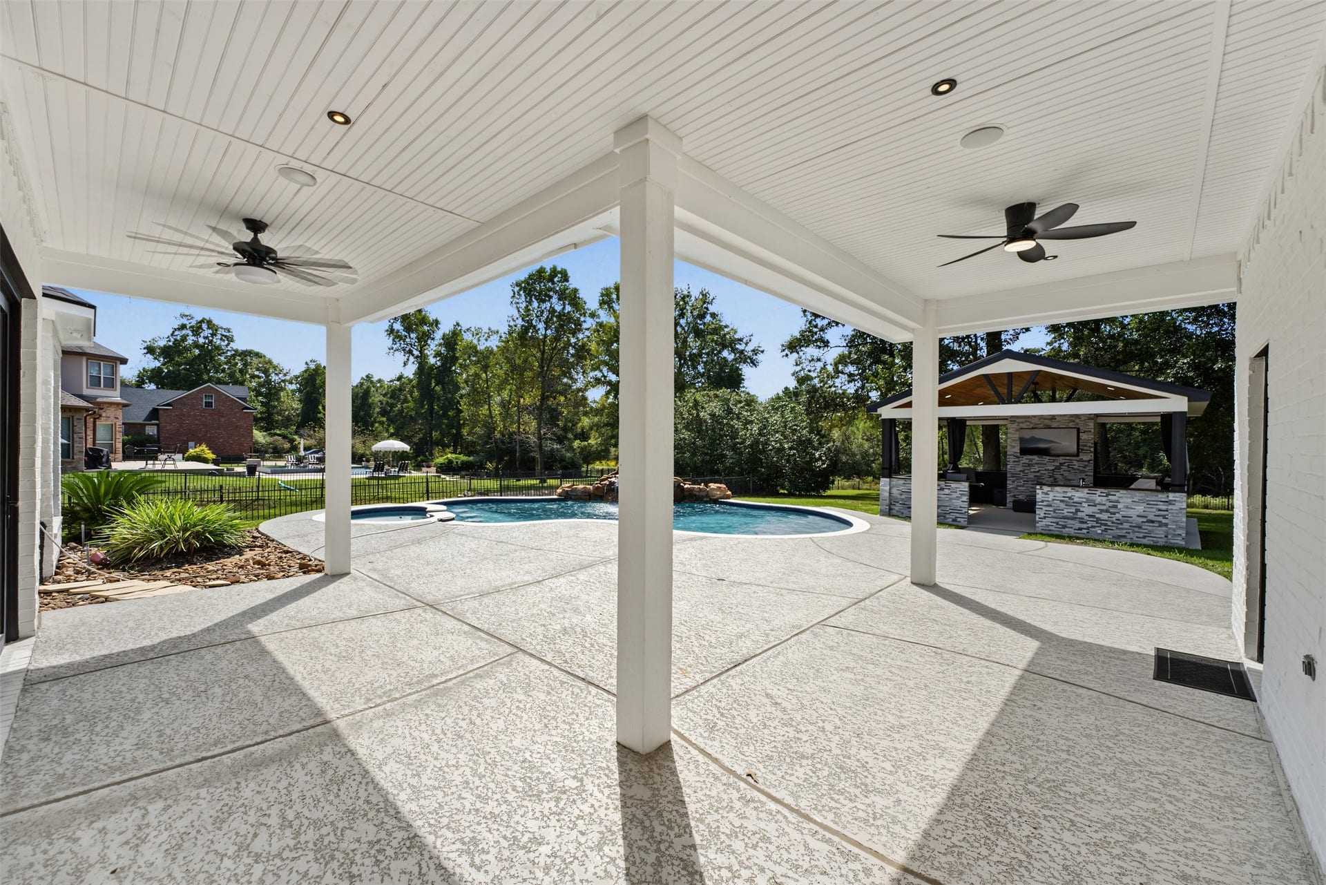 4430 Chateau Creek Way, Spring, TX 77386 4430 Chateau Creek Way, Spring, TX 77386