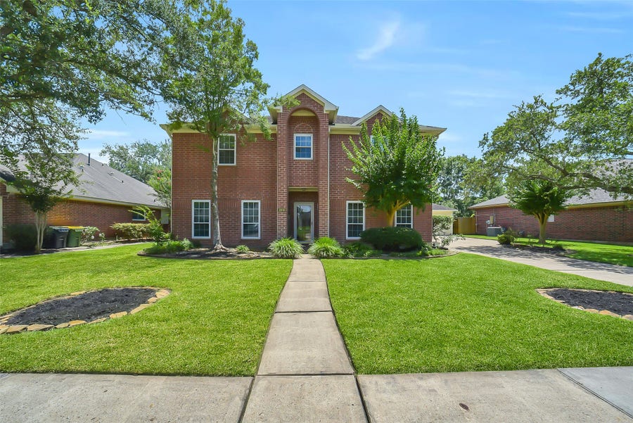 Property photo for 2609 John Street, Pearland, TX