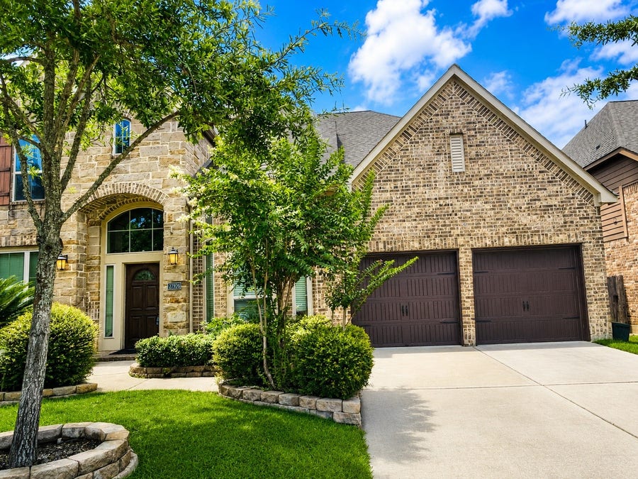 Property photo for 27926 Bradford Ridge Drive, Katy, TX