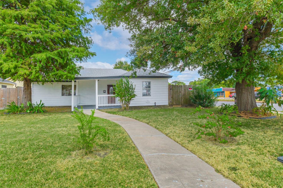 Property photo for 7543 Greenstone Street, Houston, TX