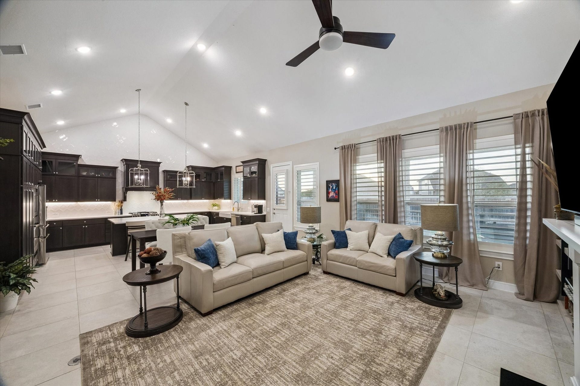 3218 Palm Heights Street, League City, TX 77573 3218 Palm Heights Street, League City, TX 77573