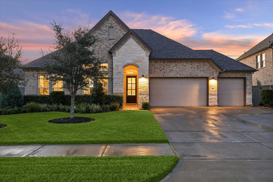 Property photo for 3218 Palm Heights Street, League City, TX