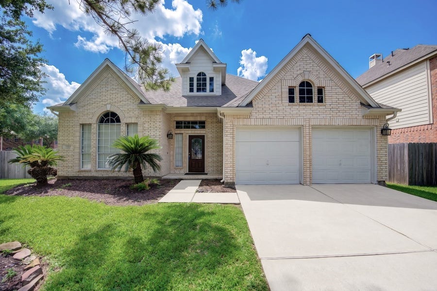 Property photo for 2318 Stoneburg Court, Sugar Land, TX