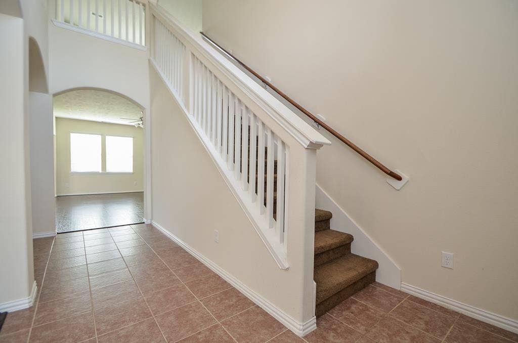 2827 Lakecrest Forest Drive, Katy, TX 77493