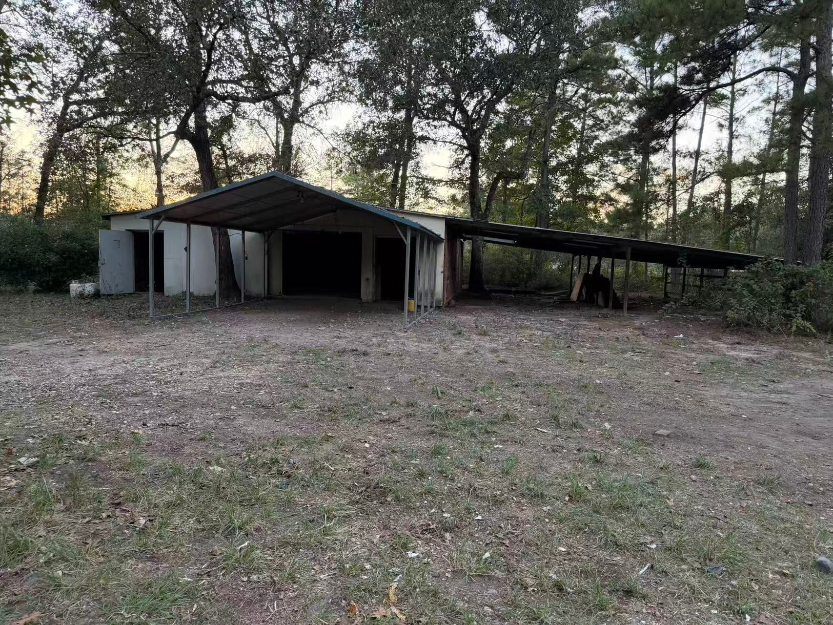 20392 Meadow Lake Road, Cleveland, TX 77328 20392 Meadow Lake Road, Cleveland, TX 77328