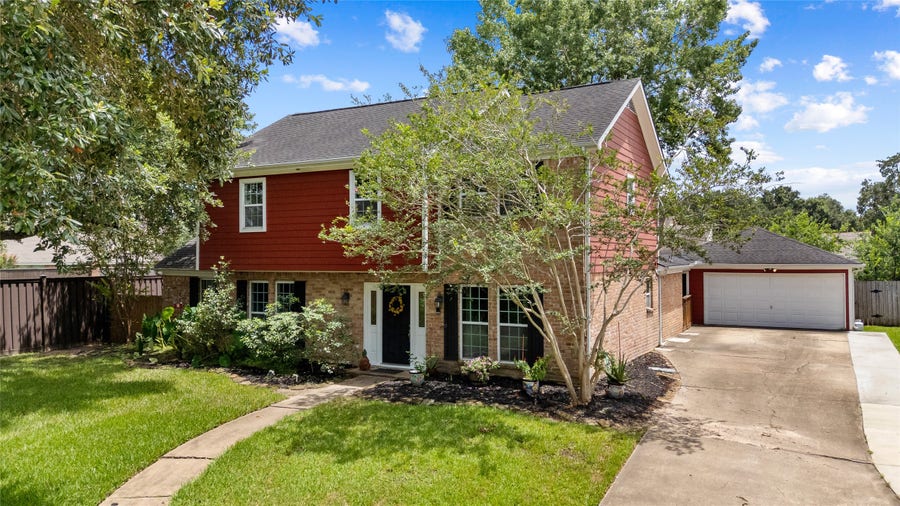 Property photo for 18003 Ravenfield Drive, Houston, TX