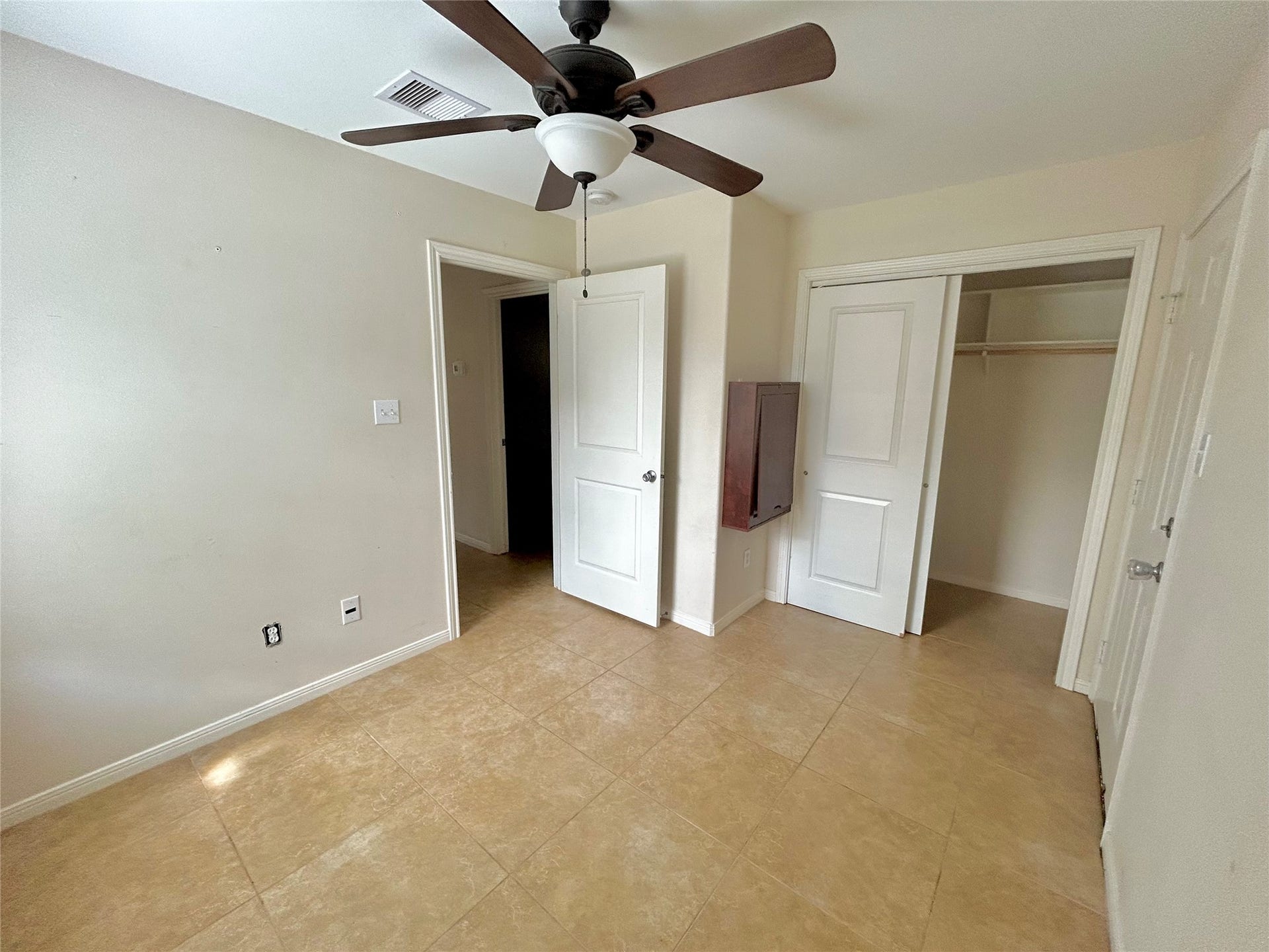 3735 Putnam Drive, #B, Bacliff, TX 77518 3735 Putnam Drive, #B, Bacliff, TX 77518