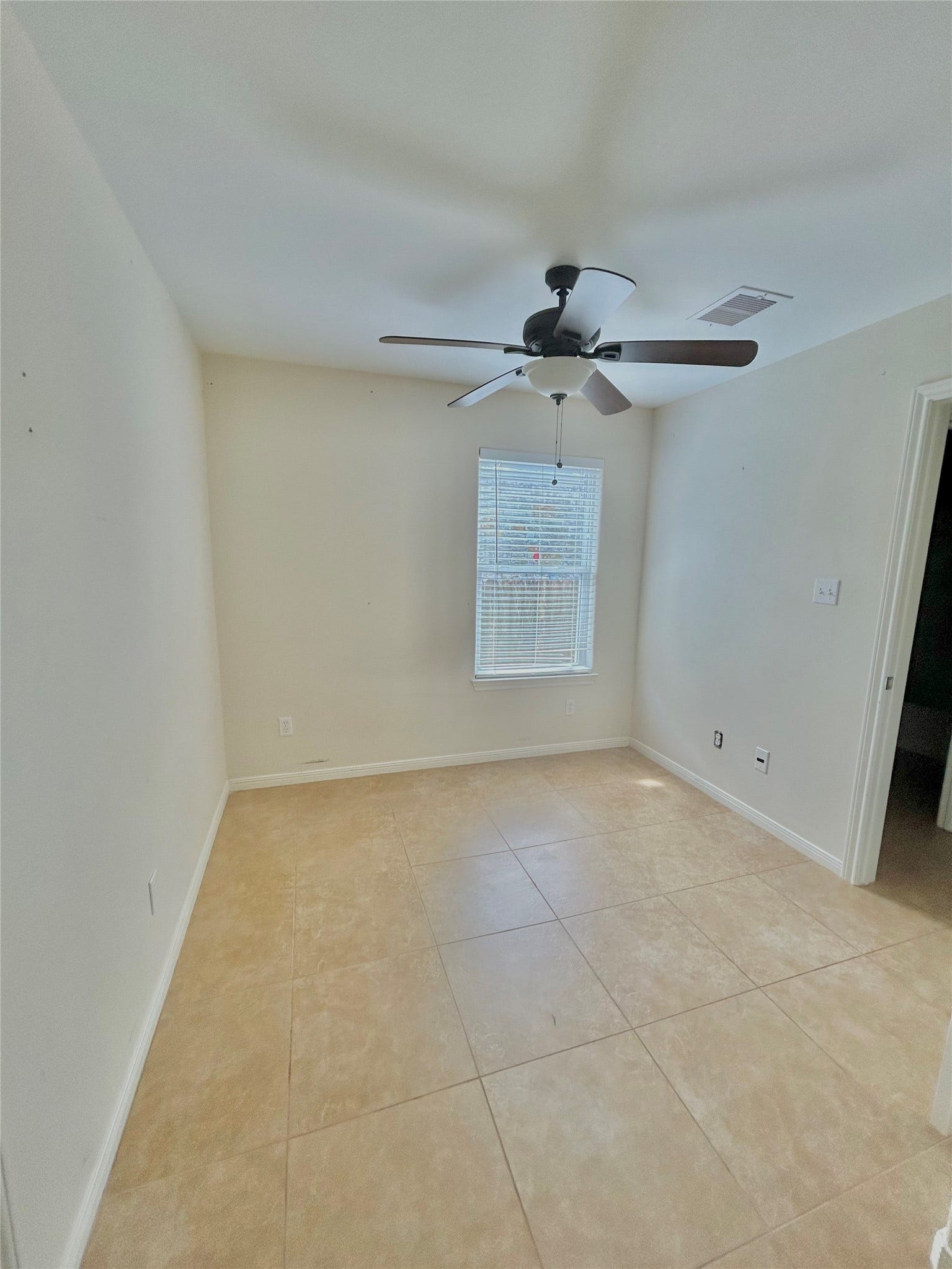 3735 Putnam Drive, #B, Bacliff, TX 77518 3735 Putnam Drive, #B, Bacliff, TX 77518