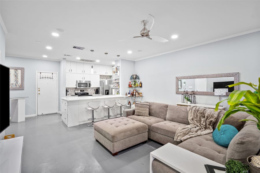 Property photo for 9850 Pagewood Lane, #1302, Houston, TX