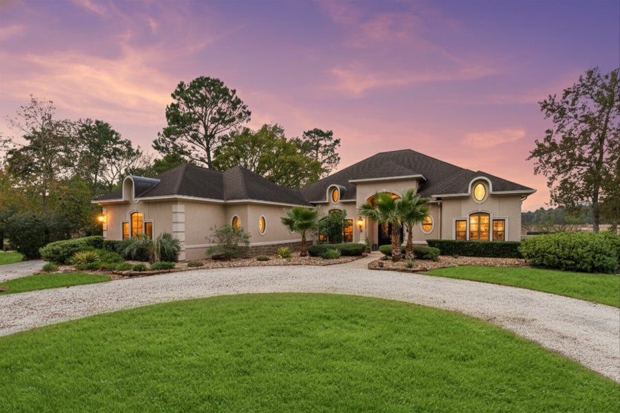 Property photo for 9722 Crestwater Circle, Magnolia, TX