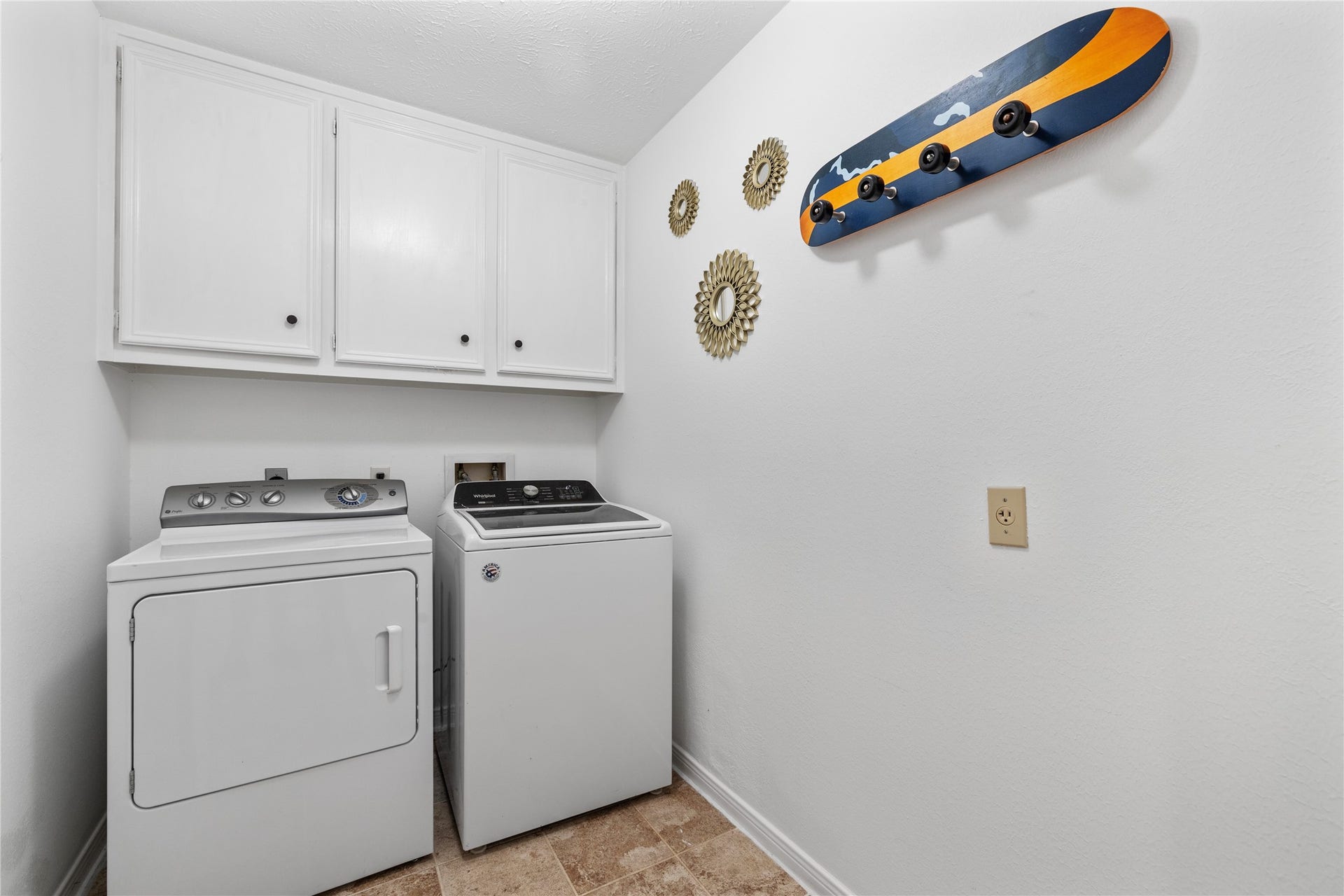 15035 Vistamont Drive, Houston, TX 77083 15035 Vistamont Drive, Houston, TX 77083