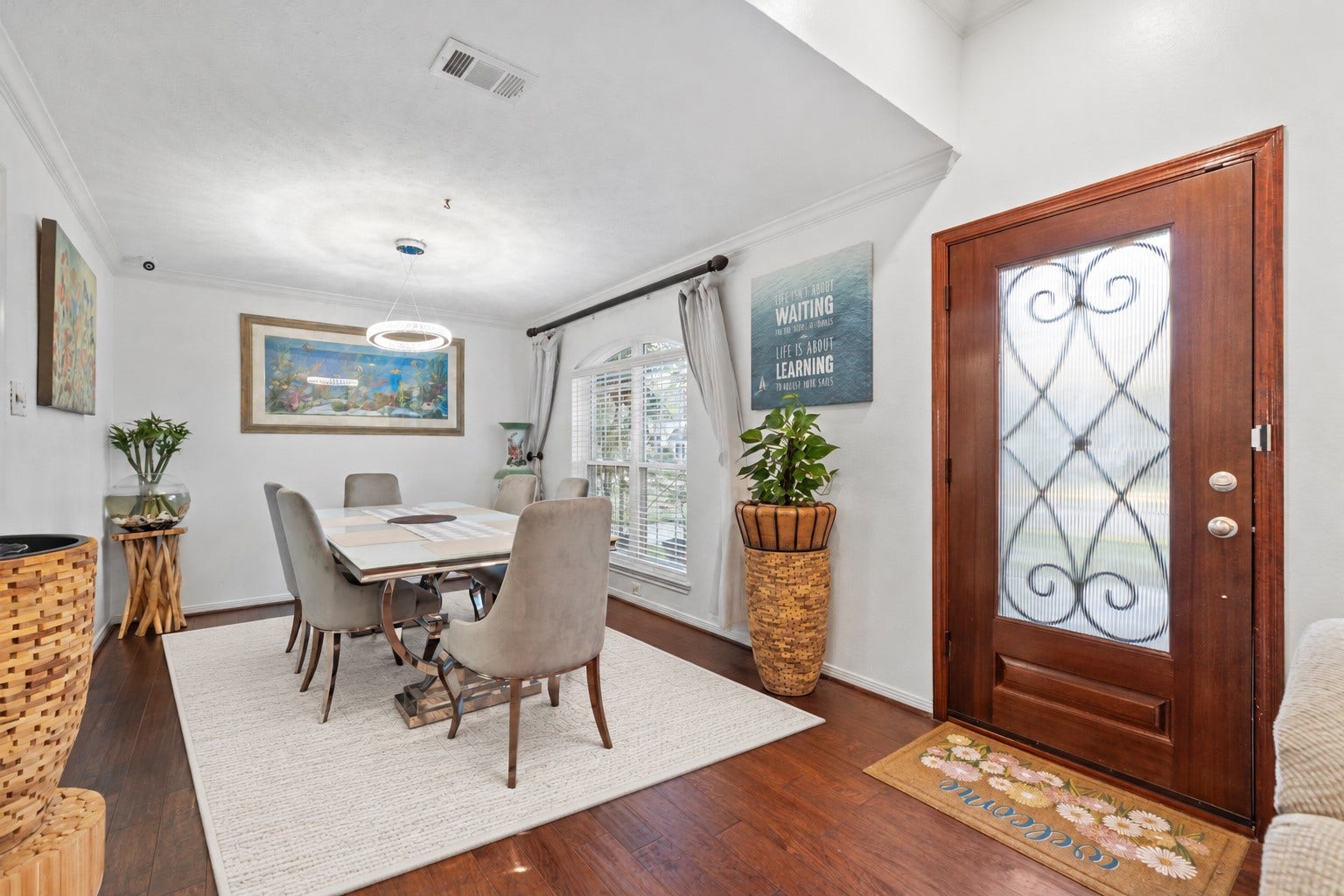 15035 Vistamont Drive, Houston, TX 77083 15035 Vistamont Drive, Houston, TX 77083